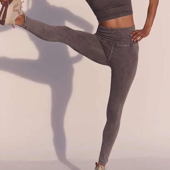 FREE PEOPLE GOOD KARMA ULTRA HIGH RISE LEGGINGS - Picture 3 of 8